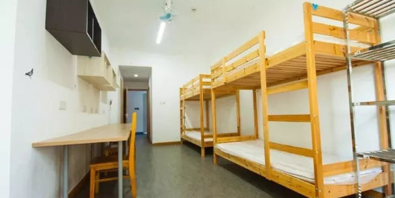 惠灵顿英国惠灵顿公学在中国开办的国际学校,宿舍也是满满的英伦风.