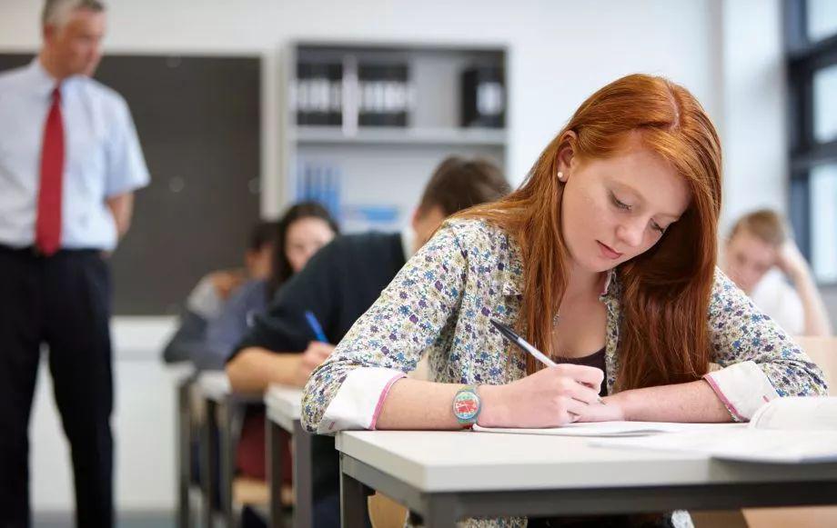 alevel计算机科学网课价格多少？alevel课程学费包含哪些项目？